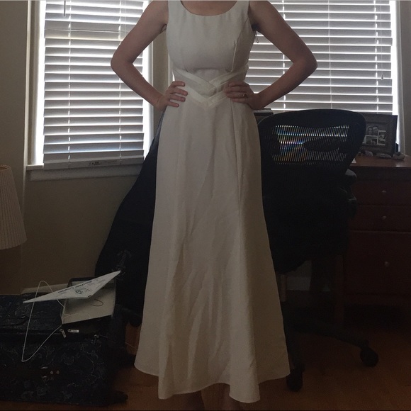 Wedding Dress size 4 - Picture 3 of 6
